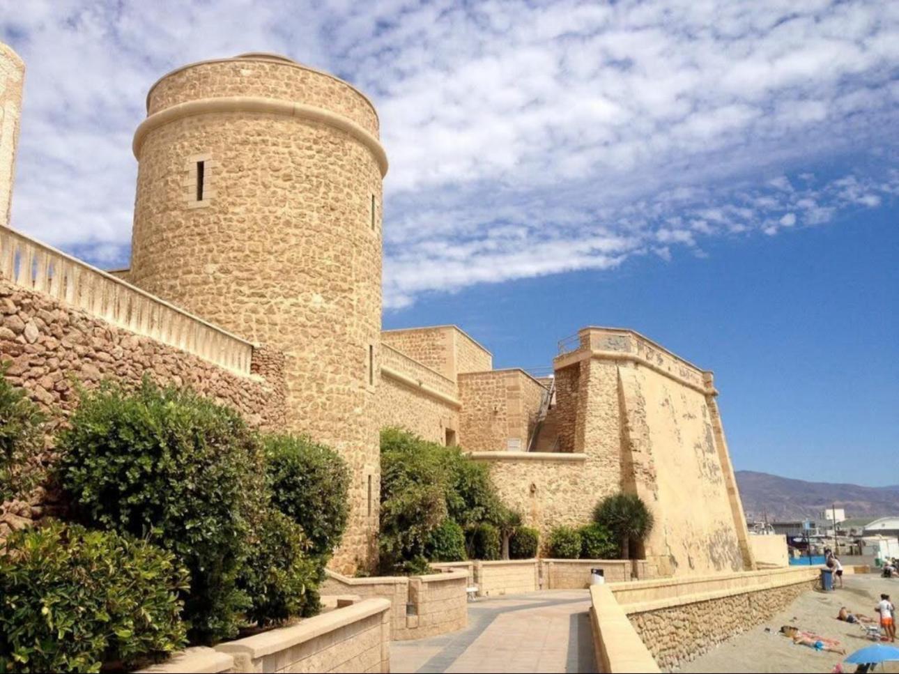 Atico Junto Al Teatro Auditorio De Roquetas De Mar Dış mekan fotoğraf